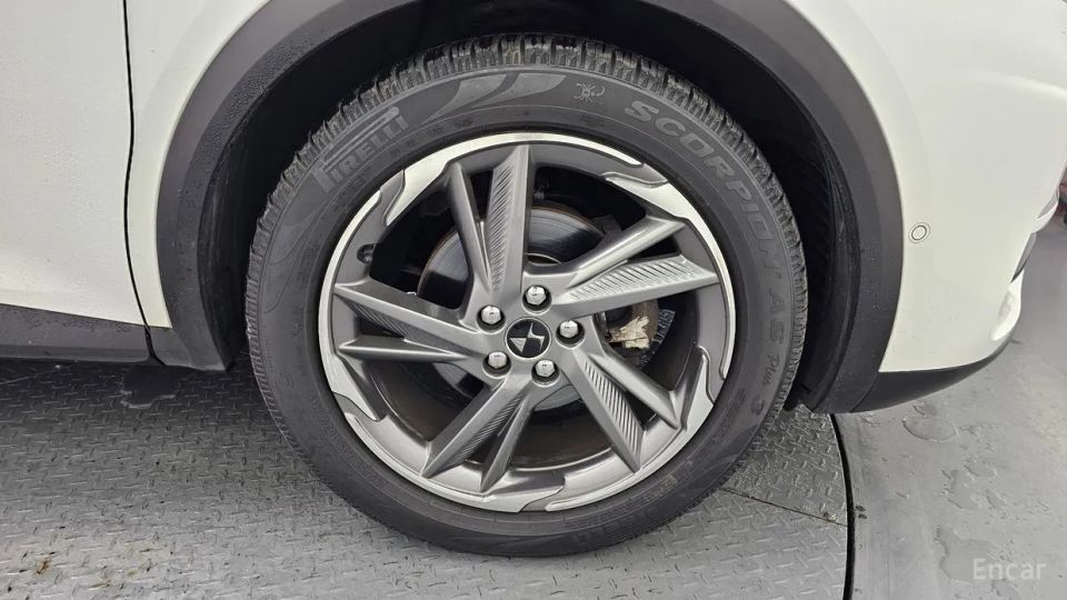 Citroen-DS DS7