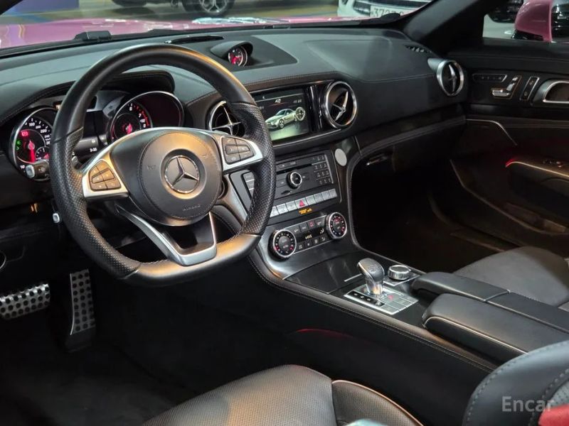 Mercedes-Benz SL-Class