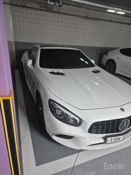 Mercedes-Benz SL-Class