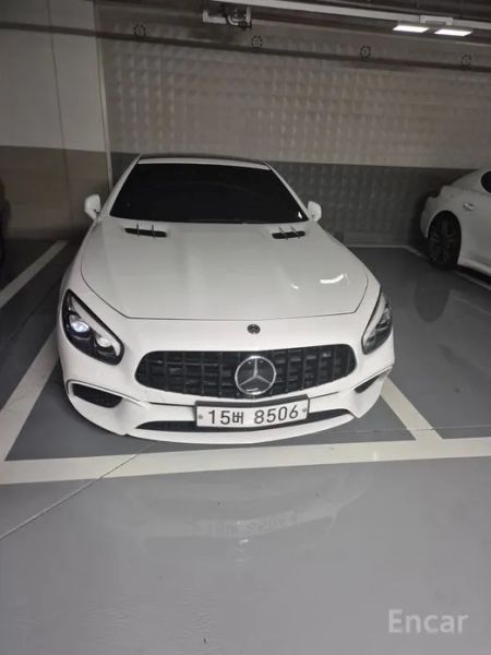 Mercedes-Benz SL-Class