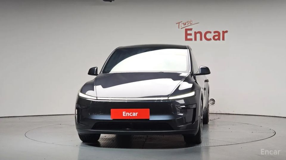 Tesla model-y