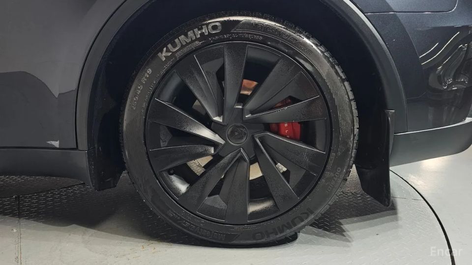 Tesla model-y