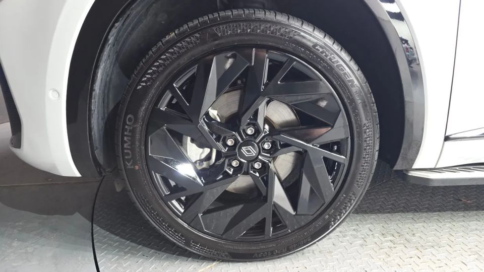 Renault-KoreaSamsung Grand Koleos