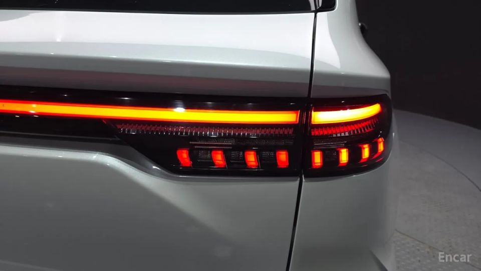 Renault-KoreaSamsung Grand Koleos