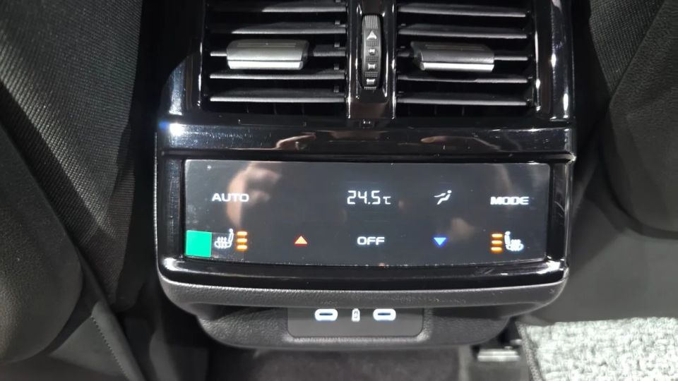 Renault-KoreaSamsung Grand Koleos