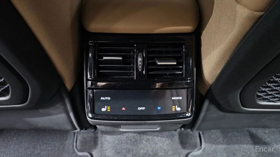 Renault-KoreaSamsung Grand Koleos