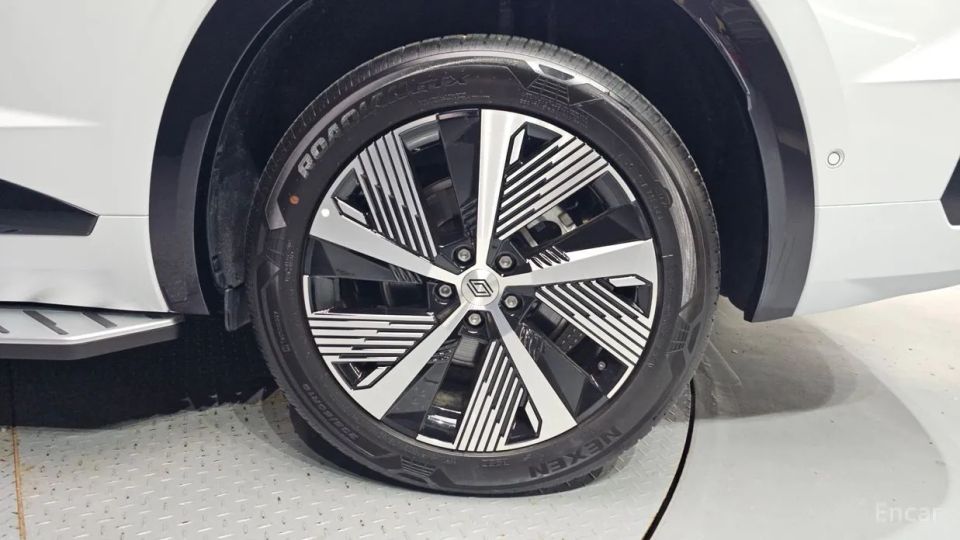 Renault-KoreaSamsung Grand Koleos