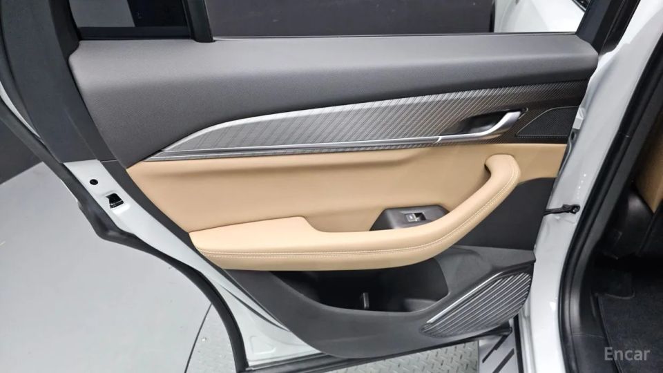 Renault-KoreaSamsung Grand Koleos
