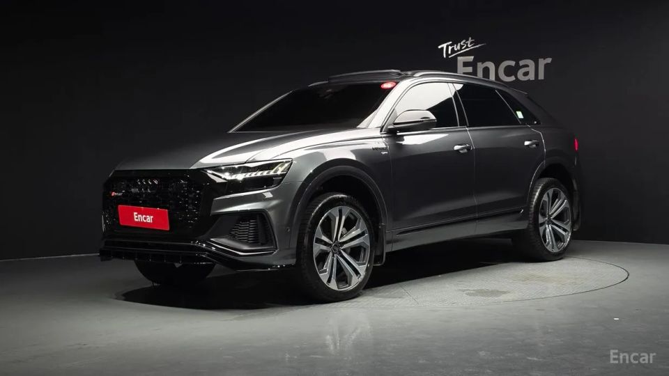 Audi Q8