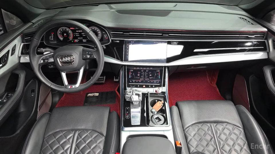 Audi Q8