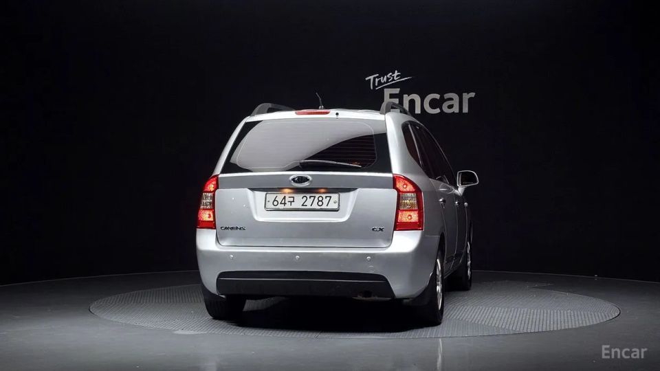 Kia Carens