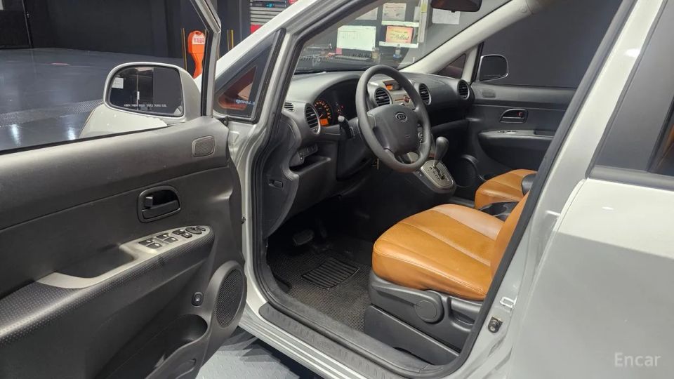 Kia Carens
