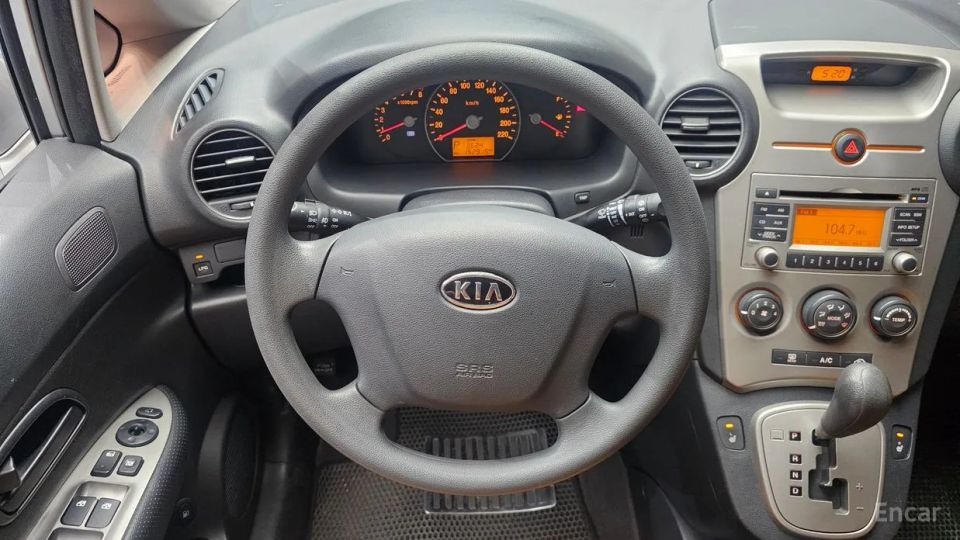 Kia Carens