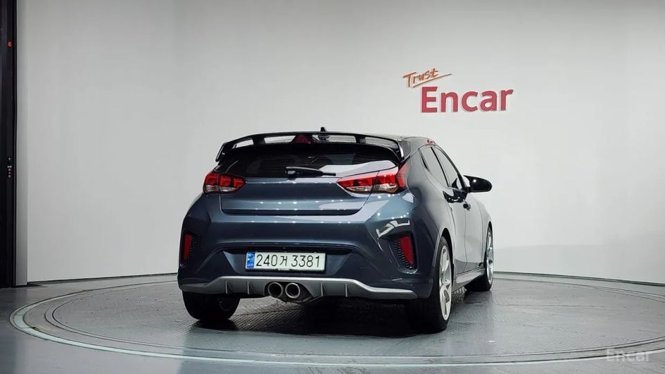 Hyundai Veloster