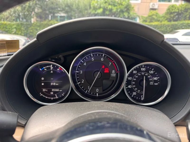 Mazda MX-5 Miata