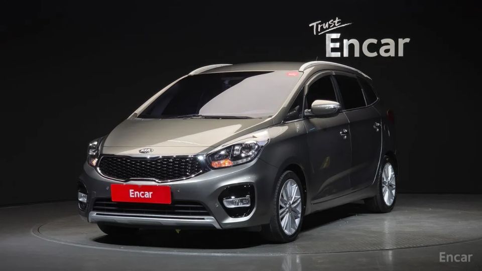 Kia Carens