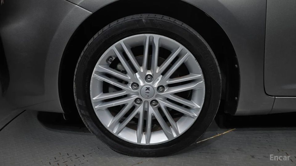 Kia Carens