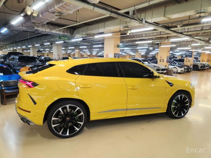 Lamborghini urus