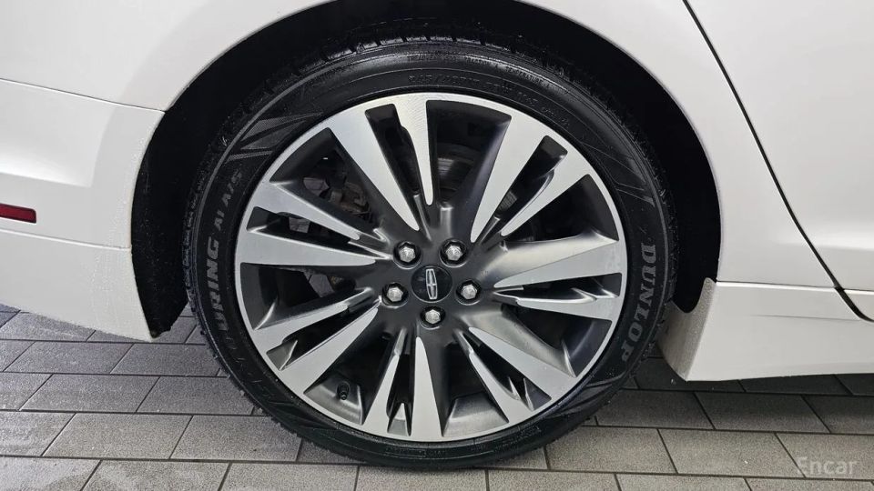 Lincoln MKZ