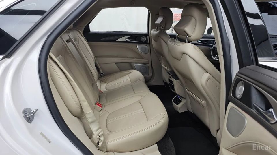 Lincoln MKZ
