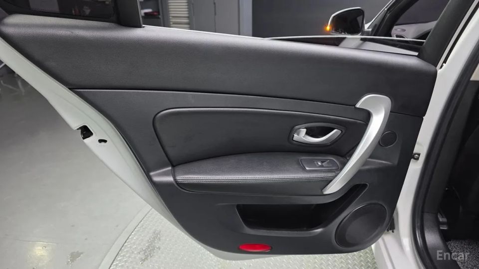 Renault-KoreaSamsung SM5