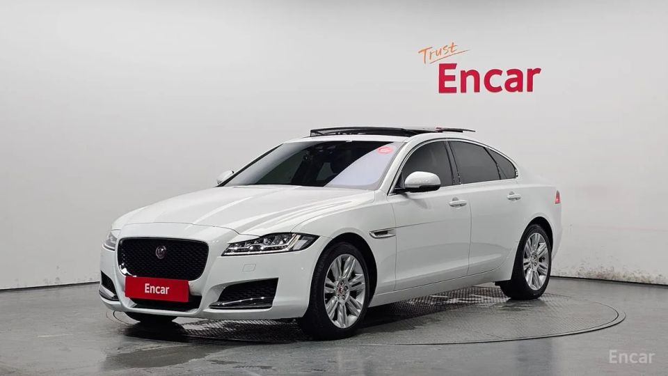 Jaguar xf