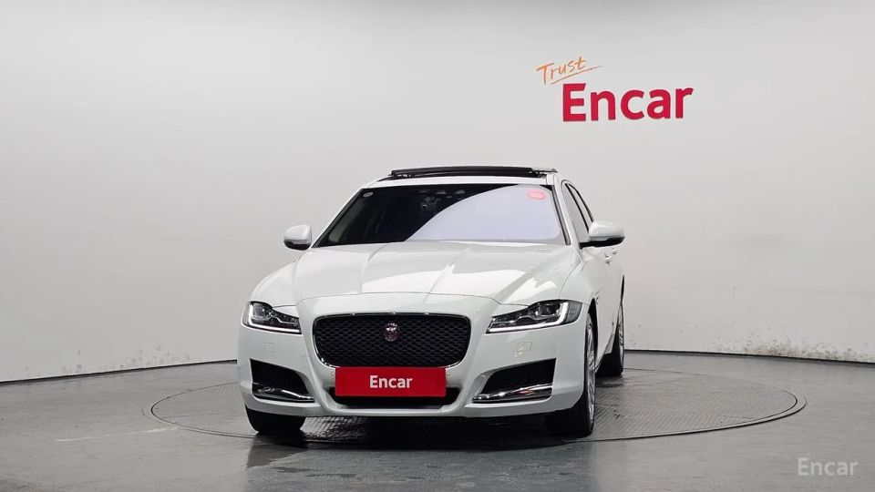 Jaguar xf