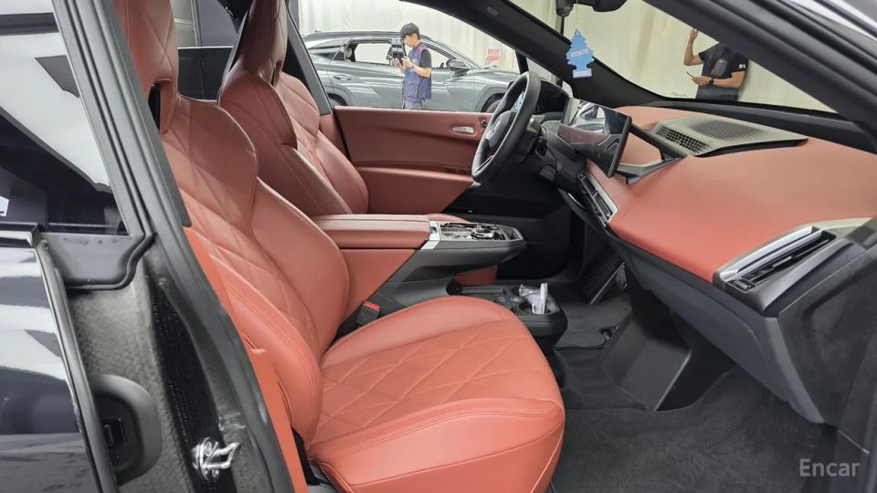 BMW ix