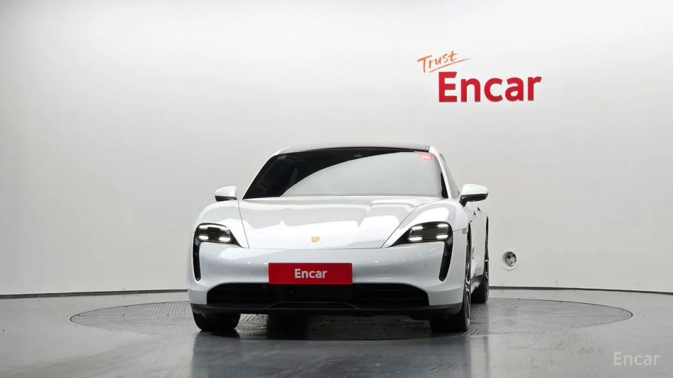 Porsche Taycan