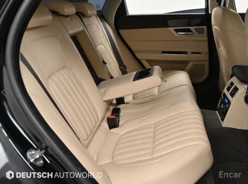 Jaguar xf