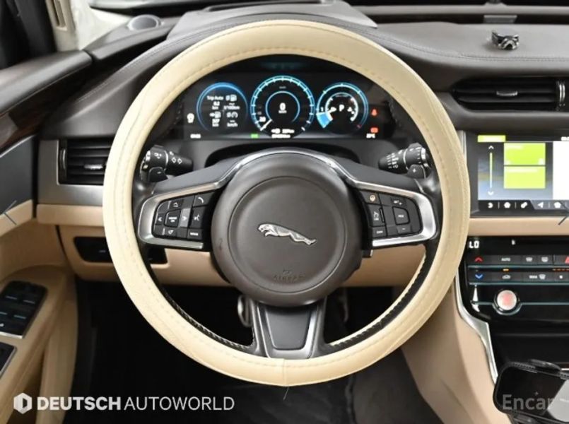 Jaguar xf