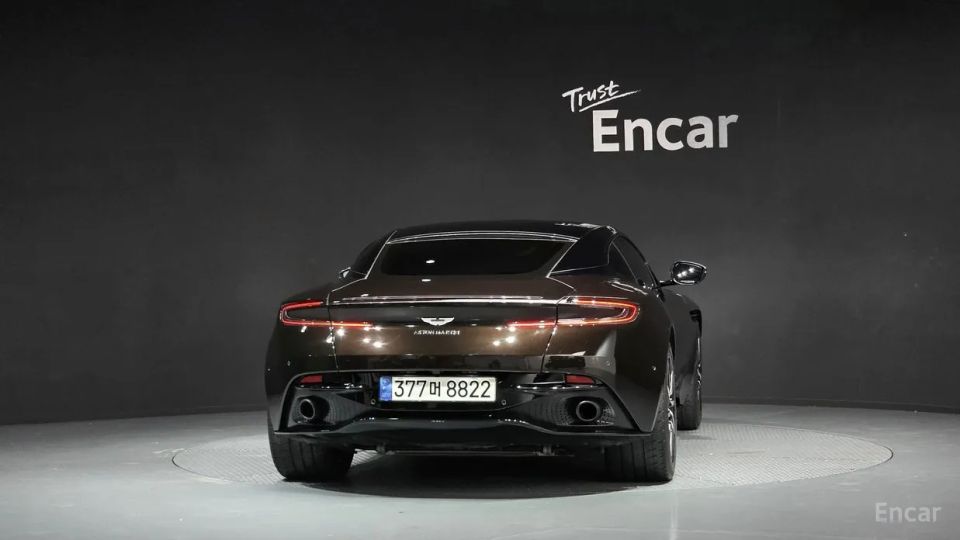 Astonmartin DB11