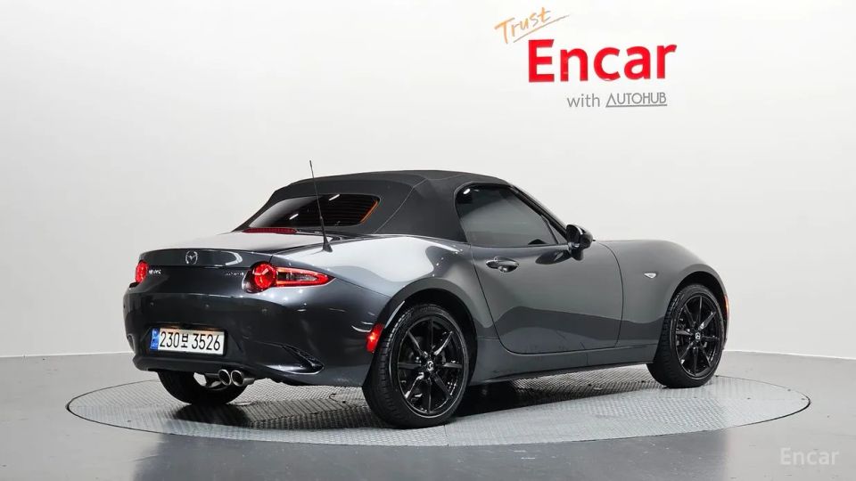 Mazda MX-5 Miata