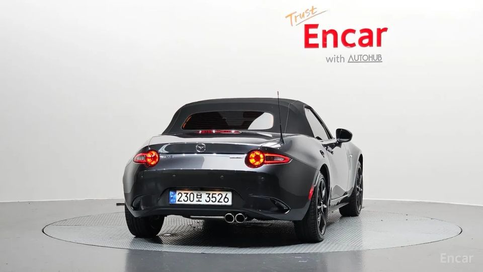 Mazda MX-5 Miata
