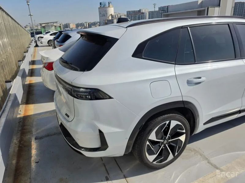 Renault-KoreaSamsung Grand Koleos