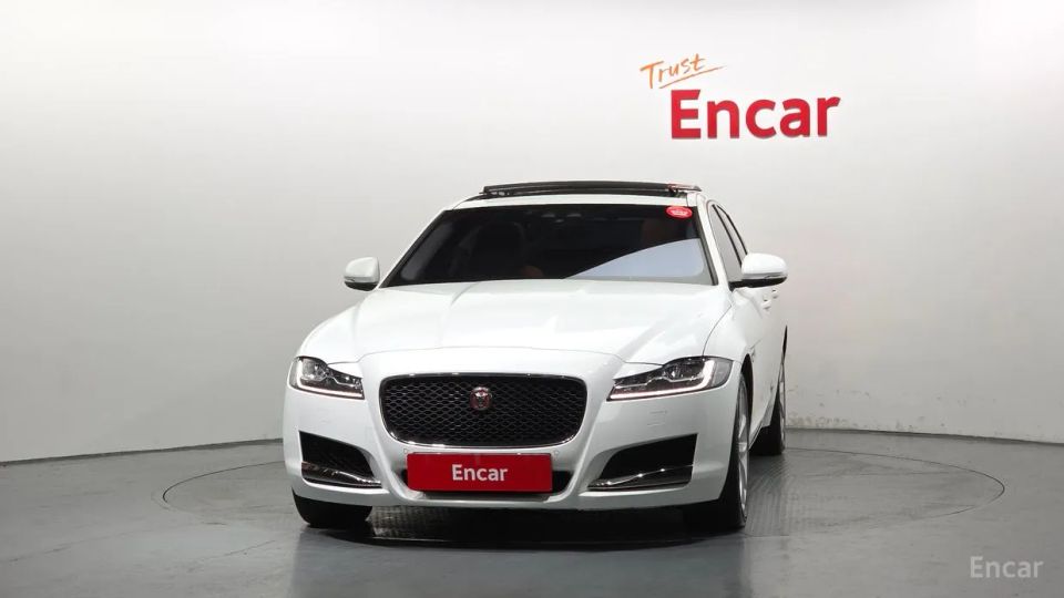Jaguar xf