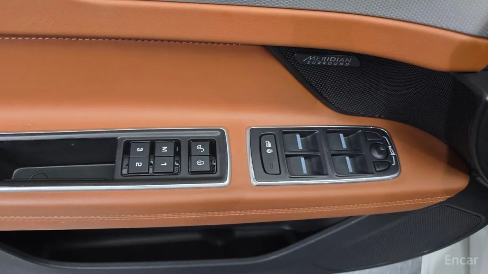 Jaguar xf