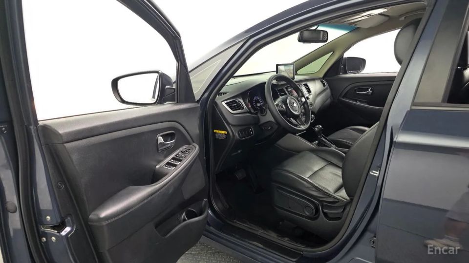 Kia Carens