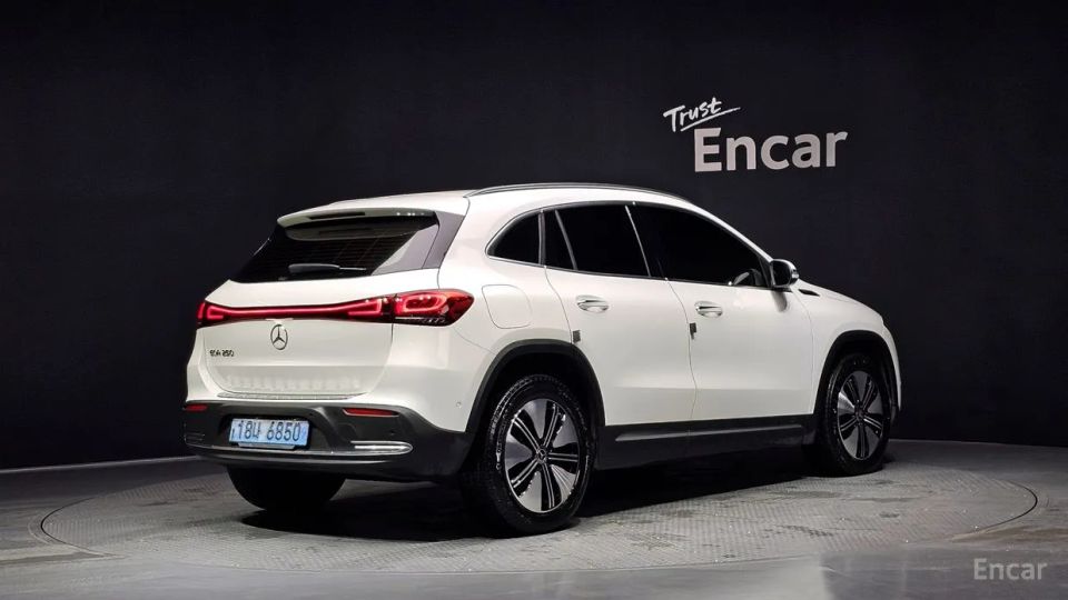 Mercedes-Benz EQA