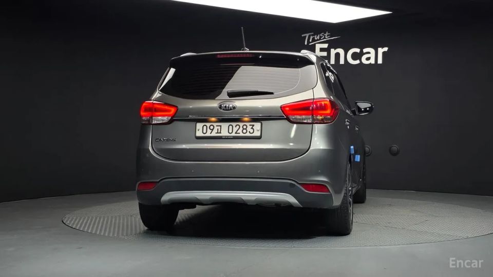 Kia Carens