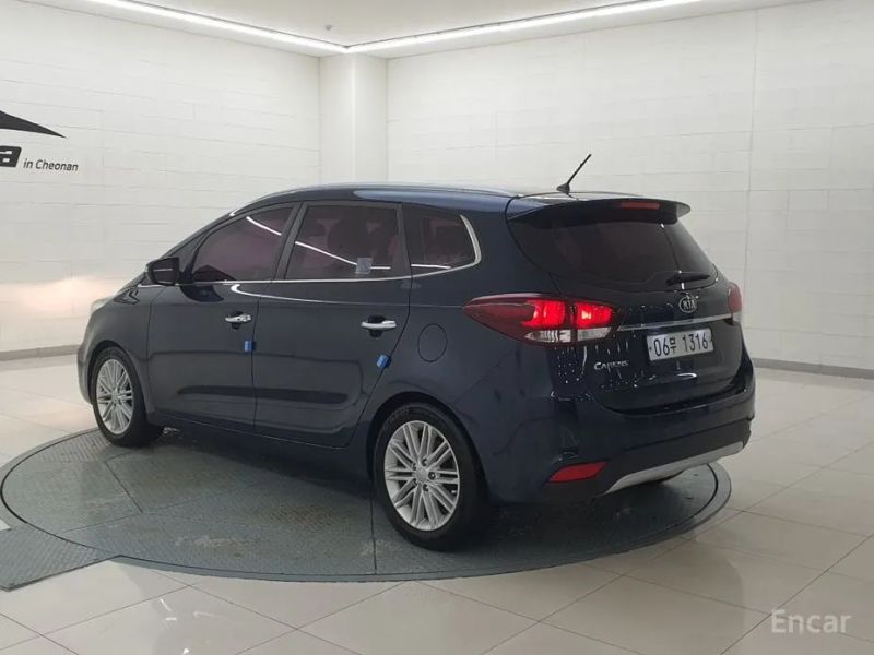 Kia Carens