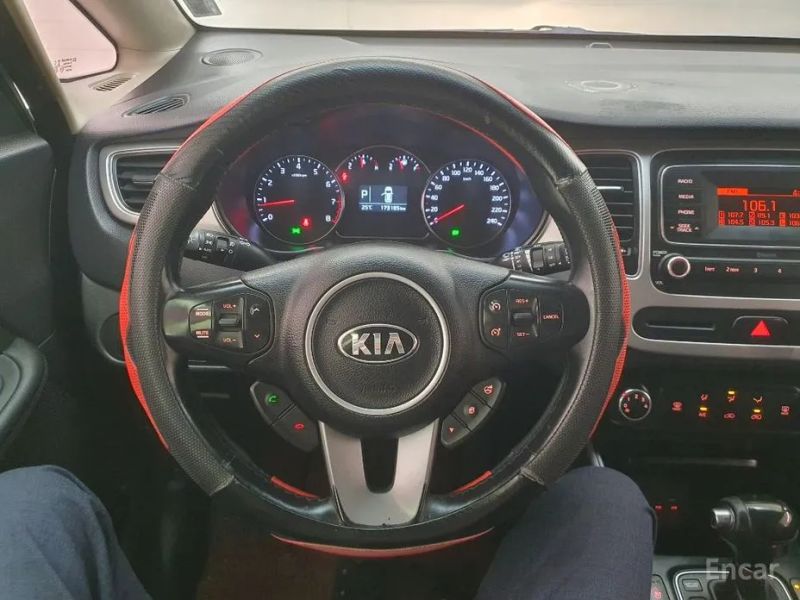 Kia Carens