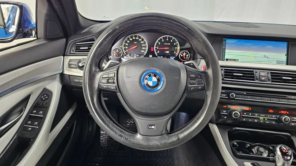 BMW M5