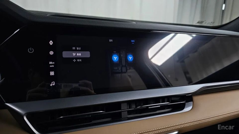 Renault-KoreaSamsung Grand Koleos