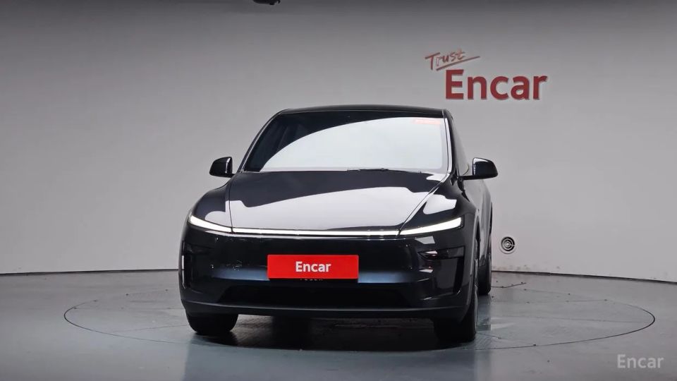 Tesla model-y
