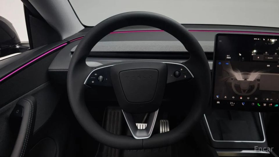 Tesla model-y