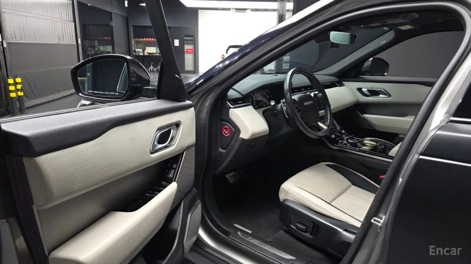 Land Rover Range Rover Velar