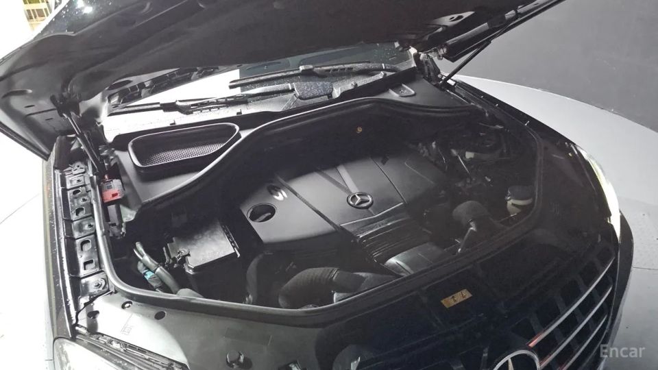 Mercedes-Benz M-class