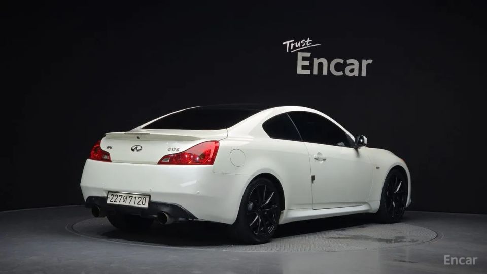Infiniti G