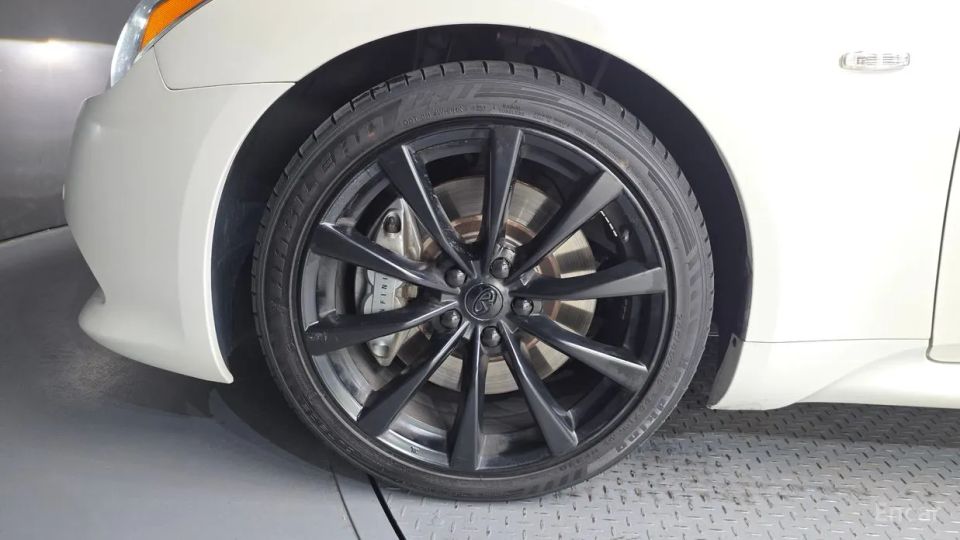 Infiniti G